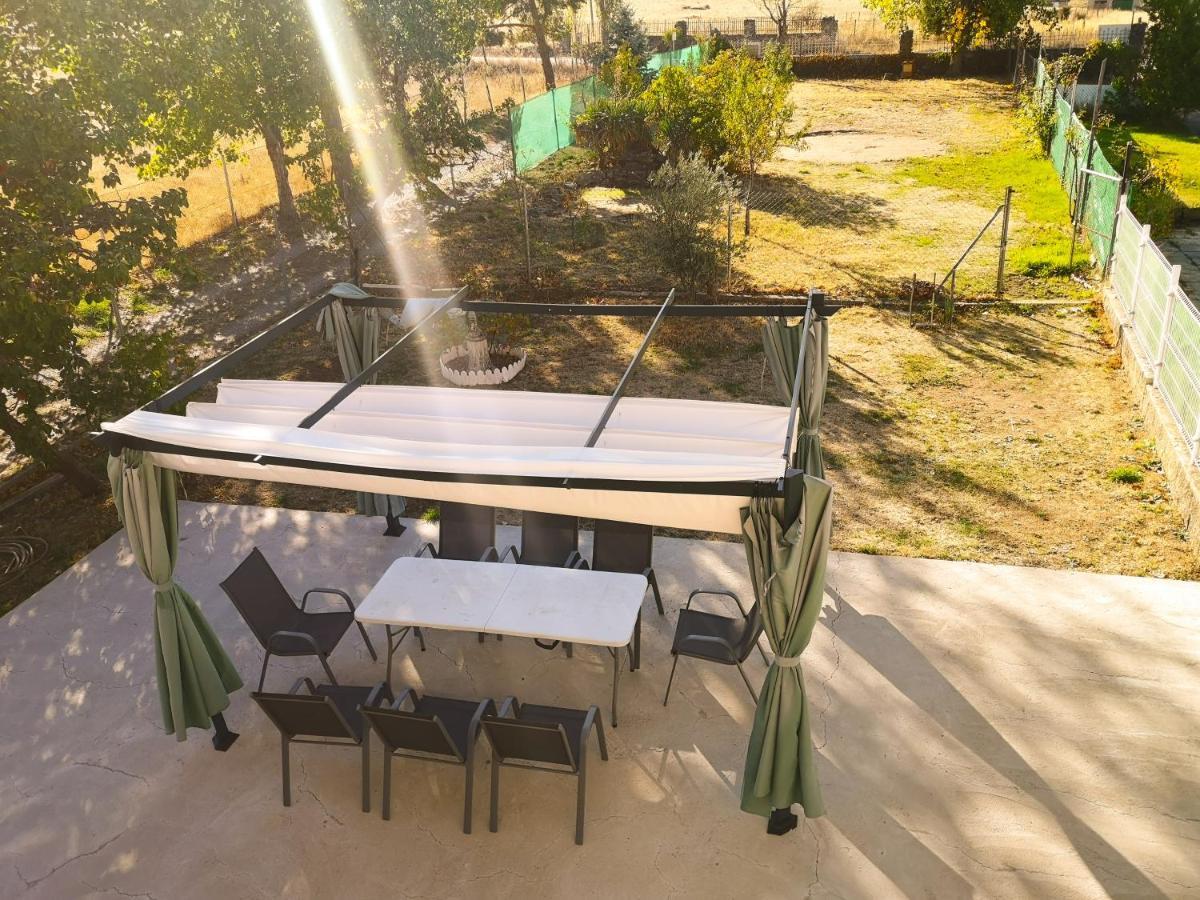 Villa Agradable Casa Con Jardin: Casasola San Cristóbal de Segovia Exterior foto